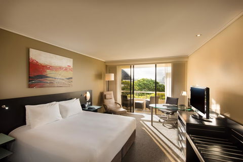 Hilton Cairns - Surfers Paradise Gold Coast 9