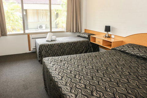 Salisbury Hotel Motel - Surfers Paradise Gold Coast 17