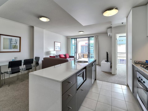 Flynn Brisbane - Surfers Paradise Gold Coast 35
