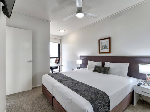 Flynn Brisbane - Surfers Paradise Gold Coast 28