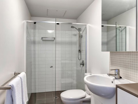 Flynn Brisbane - Surfers Paradise Gold Coast 38