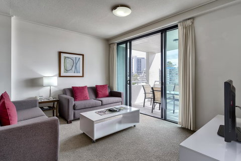 Flynn Brisbane - Surfers Paradise Gold Coast 18