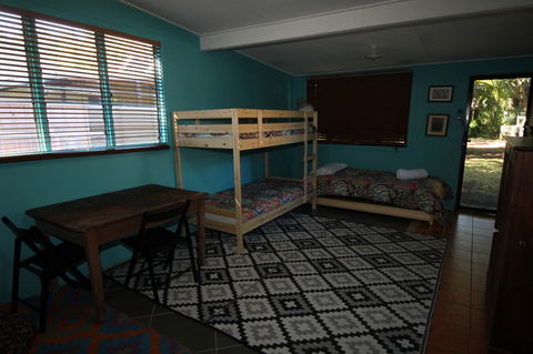 Signal Cottage - Surfers Paradise Gold Coast 9
