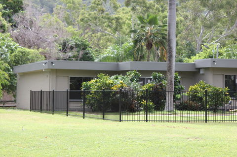 Arcadia Village Motel - Surfers Paradise Gold Coast 3