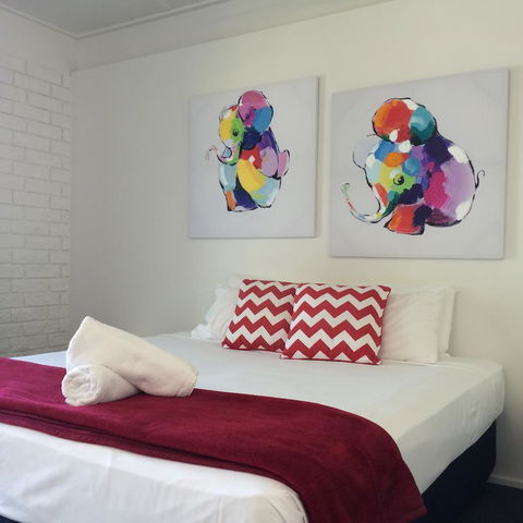 Arcadia Village Motel - Surfers Paradise Gold Coast 1