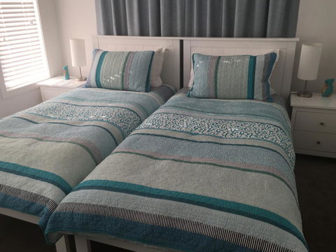 Modern Beach Villa - Surfers Paradise Gold Coast 0