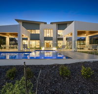 Luxury Canal Front Holiday House - Surfers Paradise Gold Coast