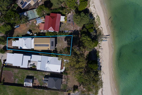 Bribie Beach House - Surfers Paradise Gold Coast 2
