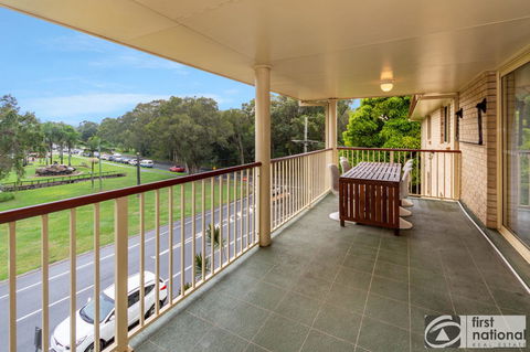 Immaculate Spacious Second Floor Unit Overlooking Pristine Parklands - Surfers Paradise Gold Coast 2