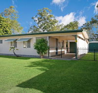 Lowset pet friendly cottage - Sunset Ave Bongaree - Surfers Paradise Gold Coast