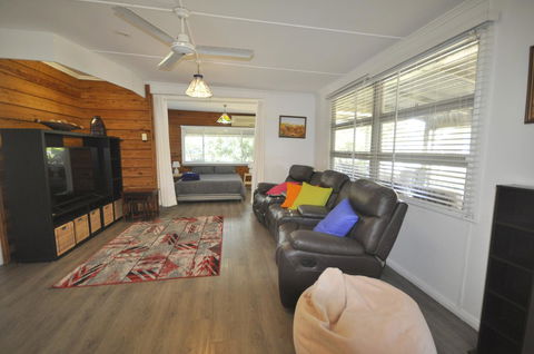 Beachside Beauty - Surfers Paradise Gold Coast 9