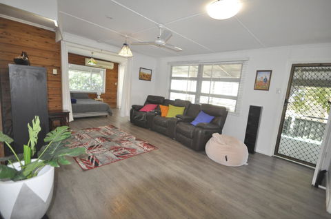 Beachside Beauty - Surfers Paradise Gold Coast 11