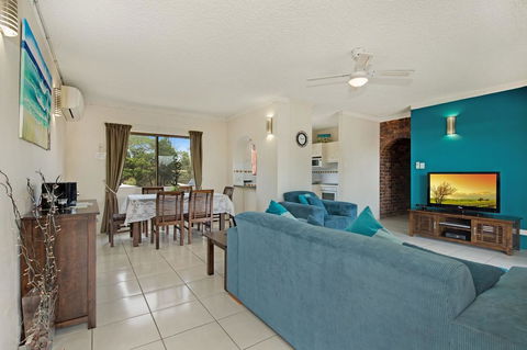 Waterviews,Pool, Wifi Its All Here !- Welsby Pde, Bongaree - Surfers Paradise Gold Coast 22