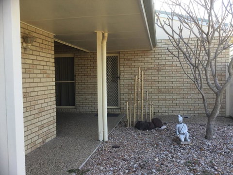 Private Canal Duplex With Pontoon - Oleander Drive, Bongaree - Surfers Paradise Gold Coast 2