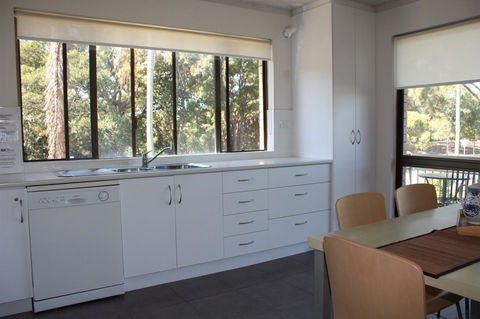 Close To Surf Beach, Surf Club, Hotel And Shops - Boyd St, Woorim - Surfers Paradise Gold Coast 4