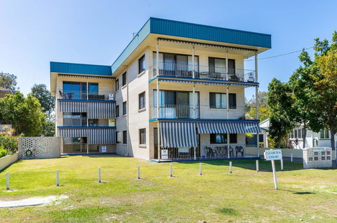 Fantastic Views From This Top Floor Unit! - Surfers Paradise Gold Coast 1