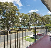 First floor unit close to shops park and waterfront - Surfers Paradise Gold Coast