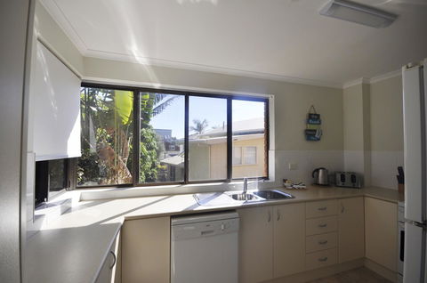 Crystal Waters On The Beach - Surfers Paradise Gold Coast 14