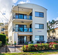 Waterfront views from private rooftop balcony - Bayview South Esp Bongaree - Surfers Paradise Gold Coast