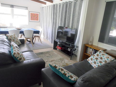 BAMBARA - Surfers Paradise Gold Coast 7
