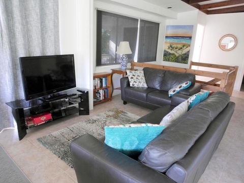 BAMBARA - Surfers Paradise Gold Coast 8