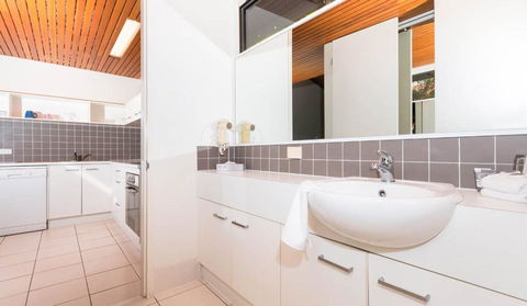 #162 Nautilus Resort - Surfers Paradise Gold Coast 3