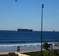 4 Shorebreak Kings Beach - Surfers Paradise Gold Coast