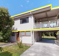 'Beach Break 1' 1/10 Lionel Street - upstairs unit with Aircon - Surfers Paradise Gold Coast