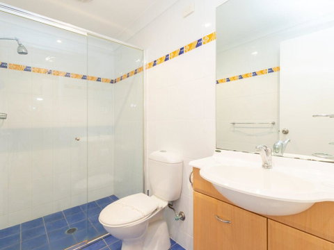 'Dutchies Vista' 1/45 Christmas Bush Ave - Ground Floor Duplex With Stunning Water Views - Surfers Paradise Gold Coast 3