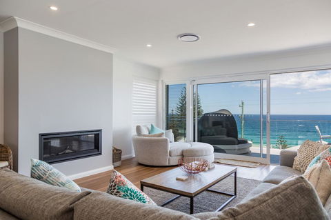 'Salt & Light' Mollymook - Surfers Paradise Gold Coast 3