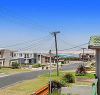 1/32 Ocean Avenue - three bedrooms three bathrooms air con boat parking  water views - Surfers Paradise Gold Coast