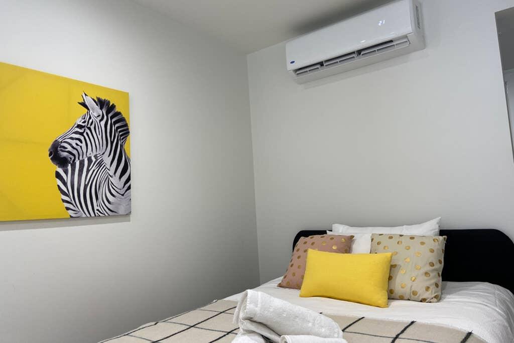 Beveridge VIC Surfers Paradise Gold Coast