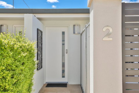 Owner Manager - Surfers Paradise Gold Coast 2