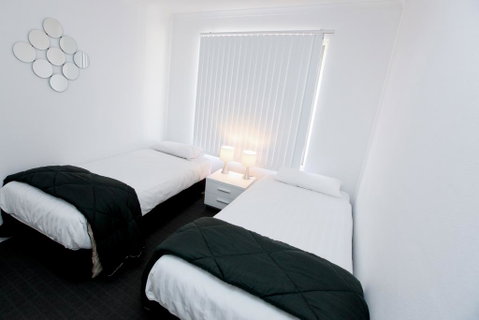 Owner Manager - Surfers Paradise Gold Coast 0