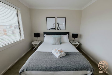 113, Balanchin Street Family Resort In Point Cook - Surfers Paradise Gold Coast 1