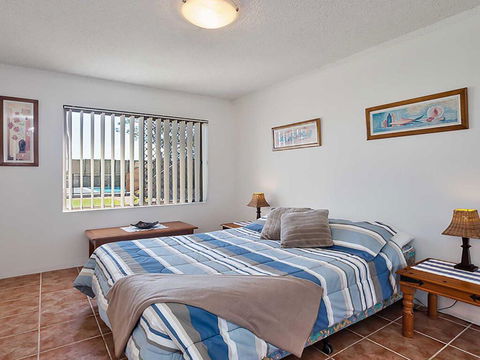 13 'The Poplars' 34 Magnus Street - Ground Floor Unit And Pool In Complex - Surfers Paradise Gold Coast 1
