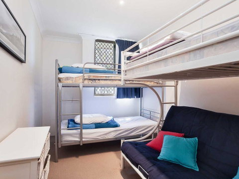 14 'Mistral Court' 17 Mistral Close - Across The Road From The Beach - Surfers Paradise Gold Coast 3