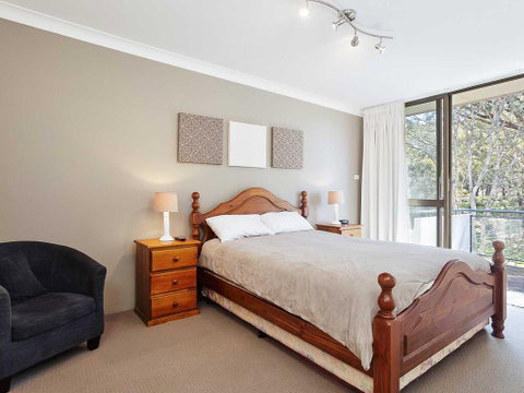 14 'Mistral Court' 17 Mistral Close - Across The Road From The Beach - Surfers Paradise Gold Coast 1