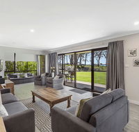 19 'Bay Parklands' 2 Gowrie Avenue - ground floor renovated unit with water views  WIFI - Surfers Paradise Gold Coast