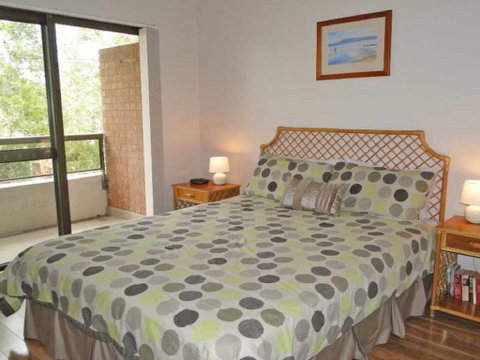19 'The Commodore' 9-11 Donald Street - Two Bedroom Unit In The CBD Of Nelson Bay - Surfers Paradise Gold Coast 1