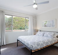2 'Bronte Court' 17 Magnus Street - air con complex pool and centrally located - Surfers Paradise Gold Coast