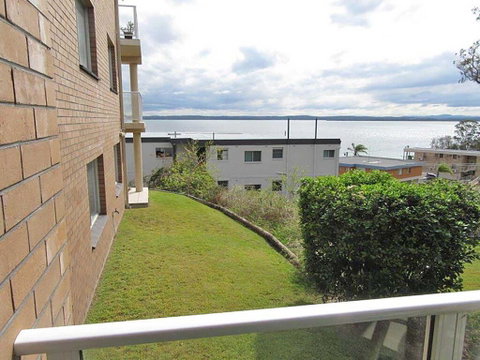 2 'Highpoint' 4 Magnus Street - Two Bedroom Unit Close To Nelson Bay CBD - Surfers Paradise Gold Coast 1