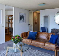 2 Bdrm South Yarra Apt With Balcony and Parking - Surfers Paradise Gold Coast