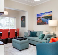 2-Bed Balmain Retreat with Outdoor Patio - Surfers Paradise Gold Coast
