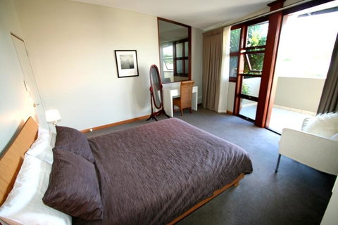 2/21-25 Fletcher Street - Casablanca At Bogarts - Surfers Paradise Gold Coast 3