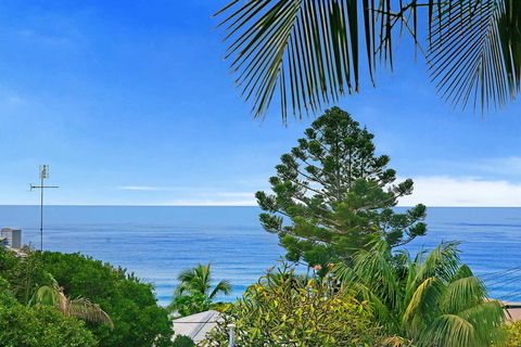 21 Arakoon Crescent - Surfers Paradise Gold Coast 1