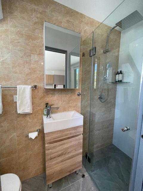Brand New Furnished Studios - Surfers Paradise Gold Coast 3