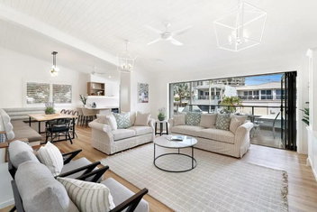 Budds Villa 1 By Khove with Surfers Paradise Gold Coast