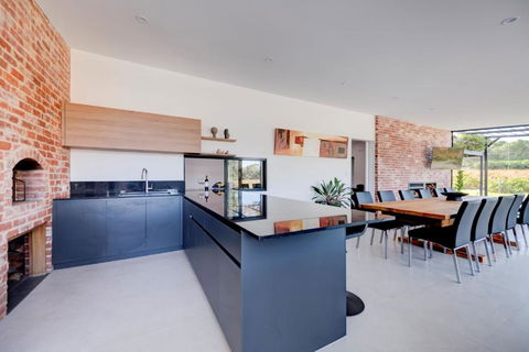 CASALE ESTATE - Surfers Paradise Gold Coast 3