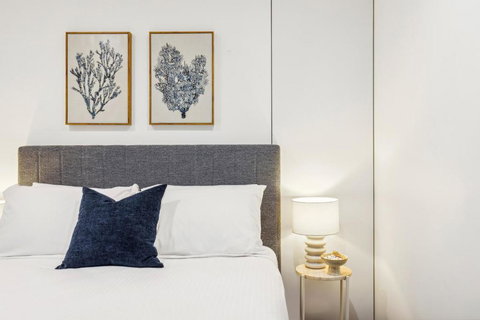 Circle On Cavill Luxe 2-Bed With Views & Pool - Surfers Paradise Gold Coast 4